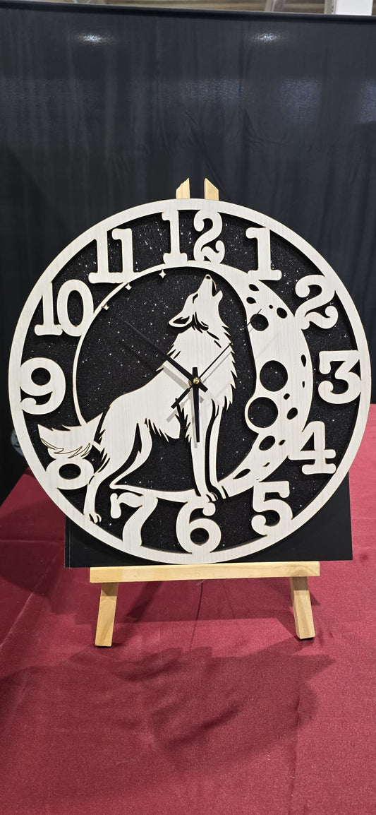 🕰️ OROLOGIO “LUPO & LUNA” – DESIGN ESCLUSIVO! 🐺🌕