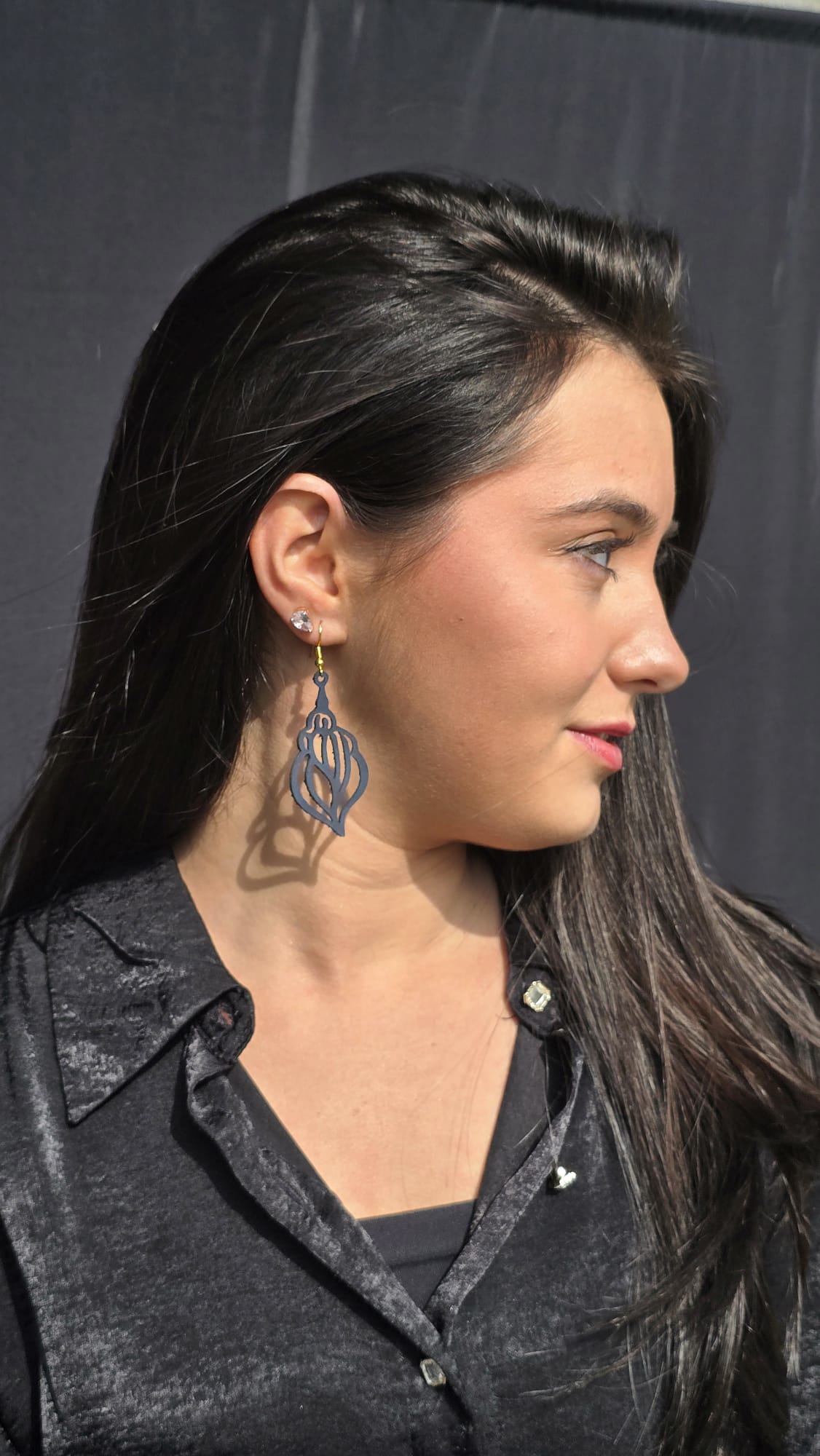 Orecchini a Conchiglia in Vera Pelle Incisa – Argento/ Blu/ Verde