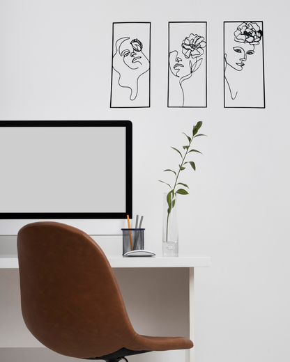 I tre volti femminili  in linea continua