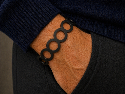 Bracciale Uomo in Vera Pelle — Design Geometrico