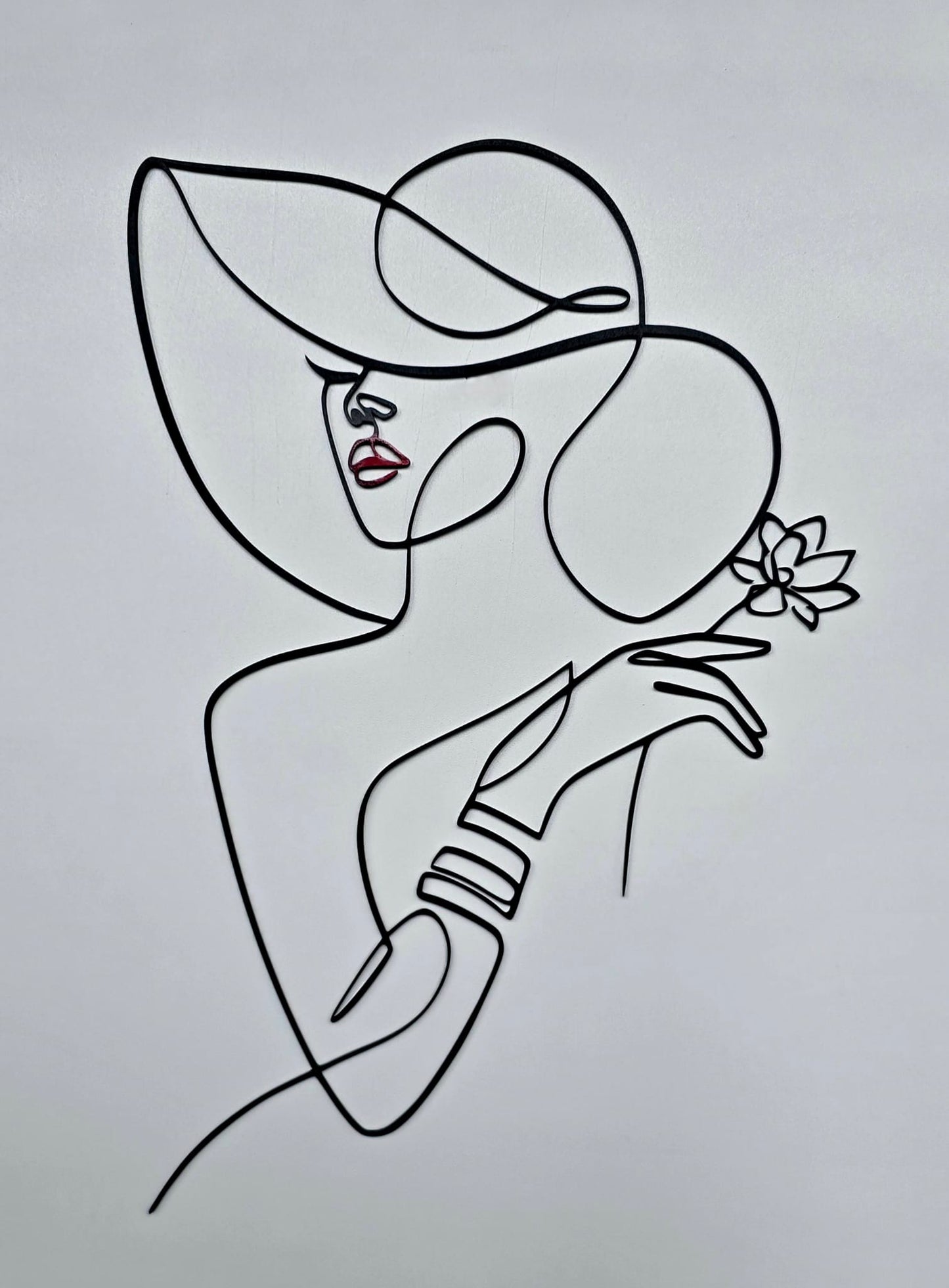 Donna con Cappello in linea continua