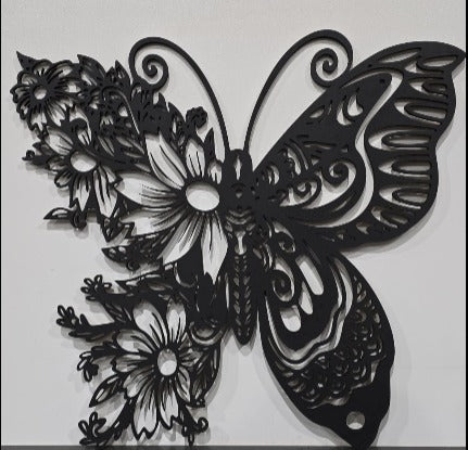Farfalle in legno incise