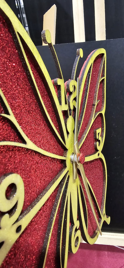 Orologio Farfalla Dorata — Il tempo vola, ma lei resta