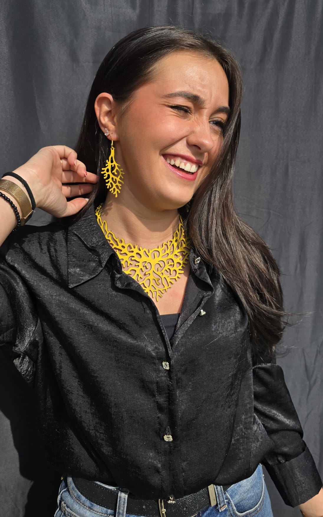 Collana e Orecchini Effetto Corallo in Vera Pelle Incisa a Laser – Colore Giallo
