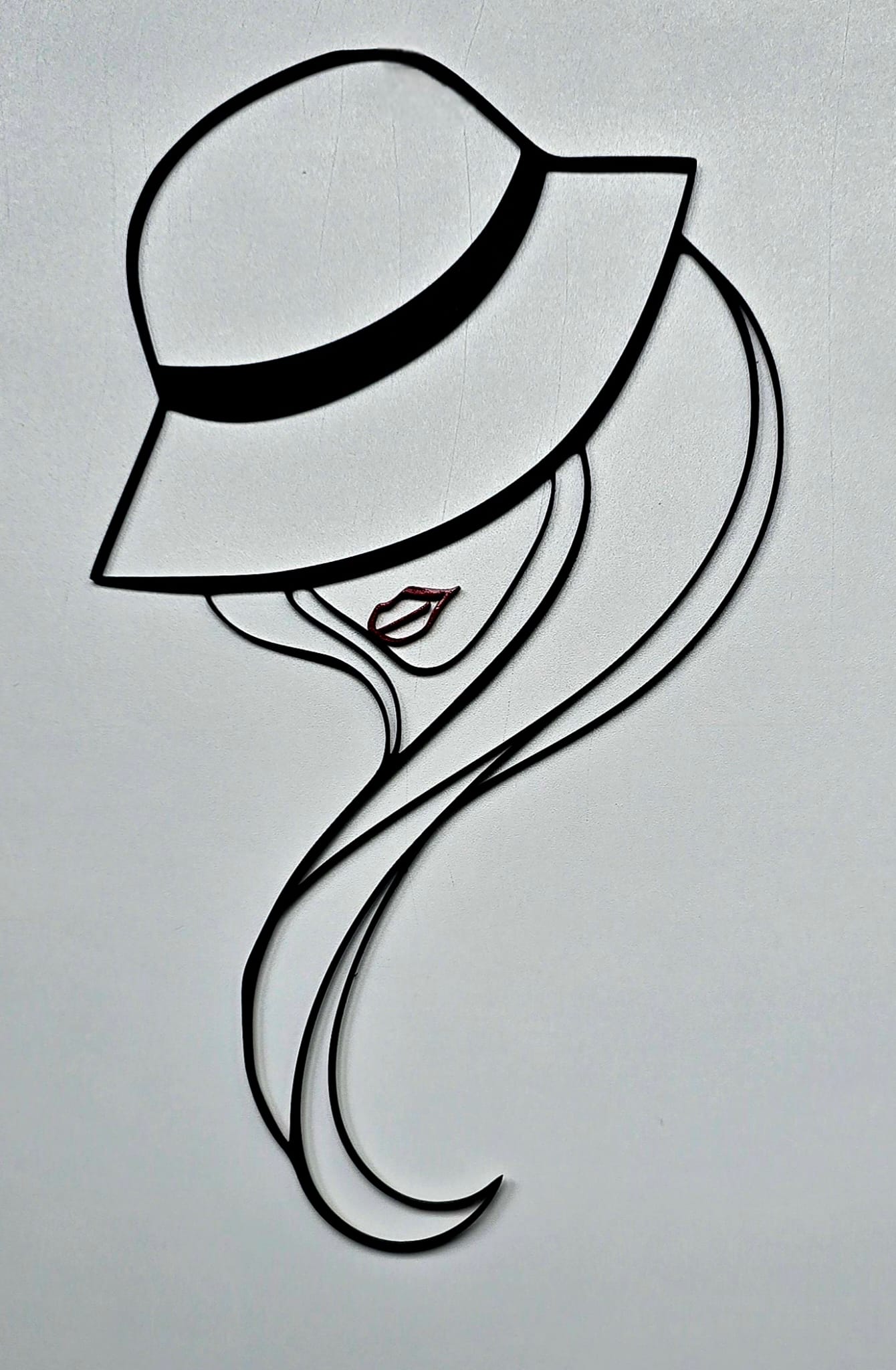 Volto Femminile con Cappello – Incisione su Legno Linea Continua