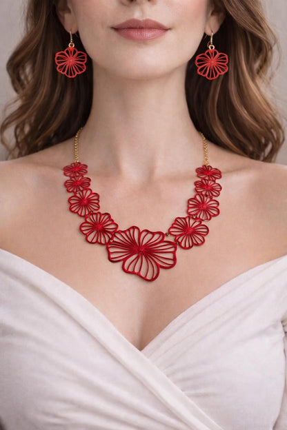 Collana e Orecchini in Vera Pelle – Design Floreale Elegante Originale