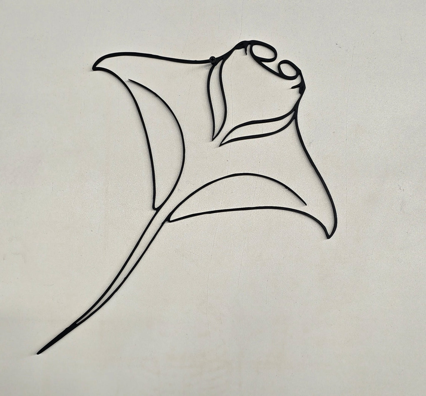 Manta – Incisione su Legno Linea Continua
